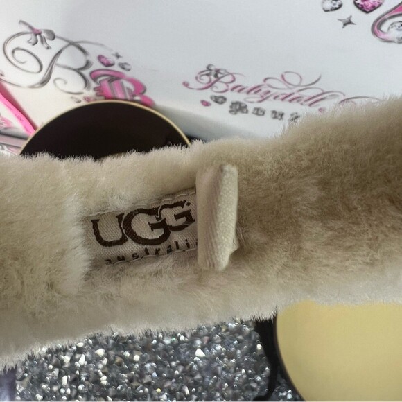 UGG earmuffs ear warmers Women\'s Shearling Earmuffs in Chestnut main image 4